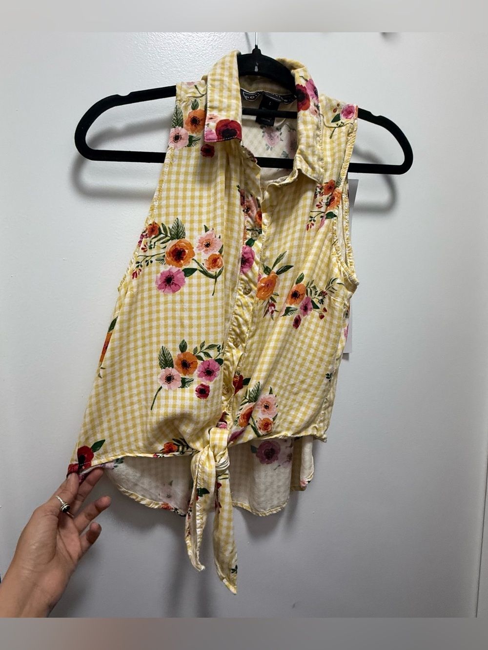 Sleeveless Tie-Front Floral Gingham Button Down Top - Yellow Size L